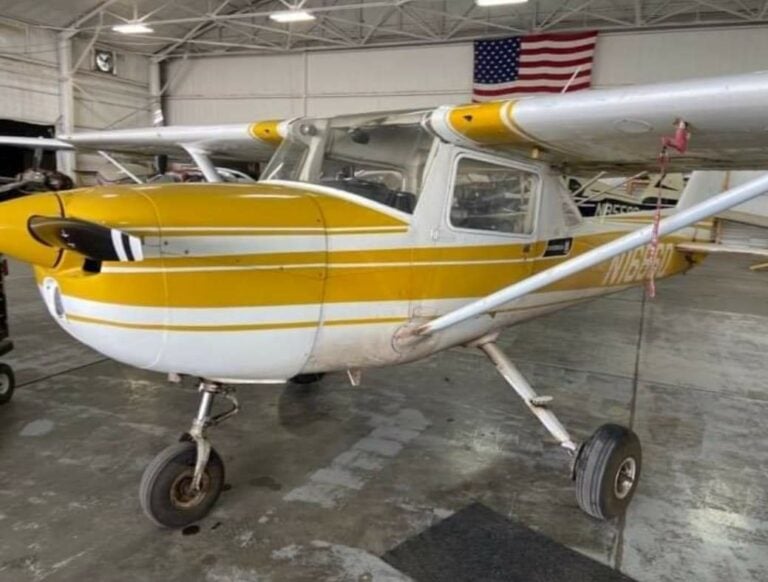 1971 Cessna 150L front