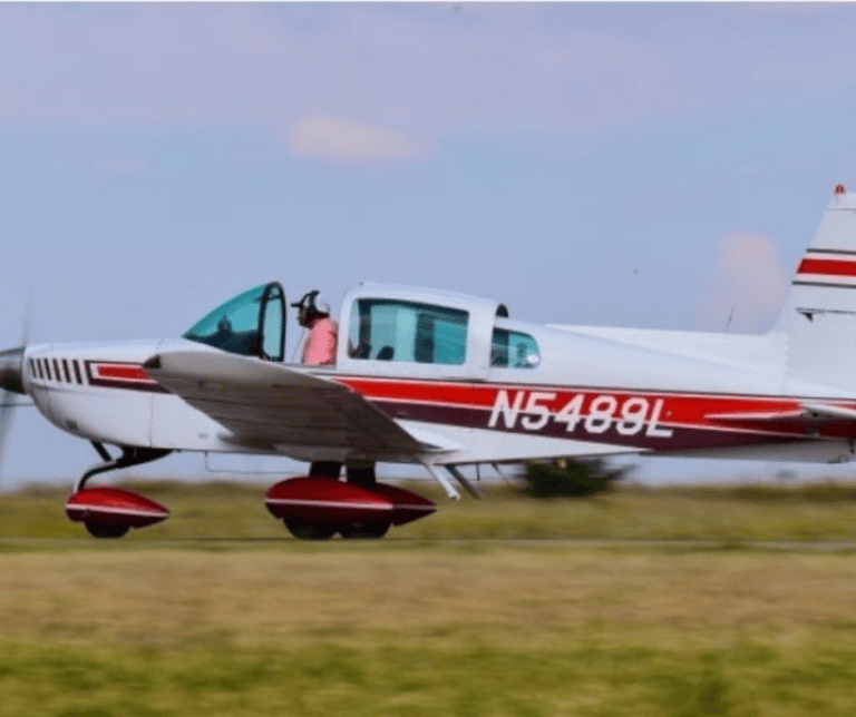 Grumman American AA5